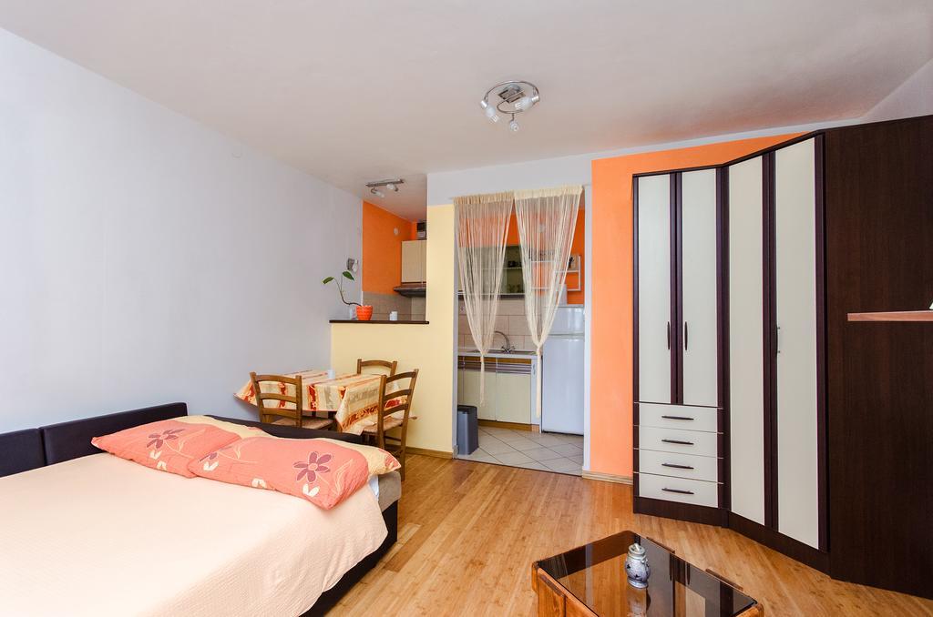 Apartments Jadrana Novi Vinodolski Exterior foto